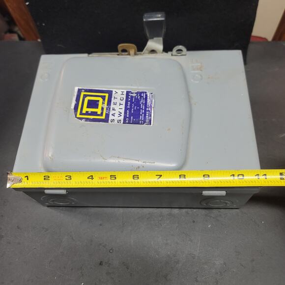 Square D D222N Safety Switch 60 AMP 240 V.A.C Phase 3 Fuse box UNUSED - Picture 5 of 13